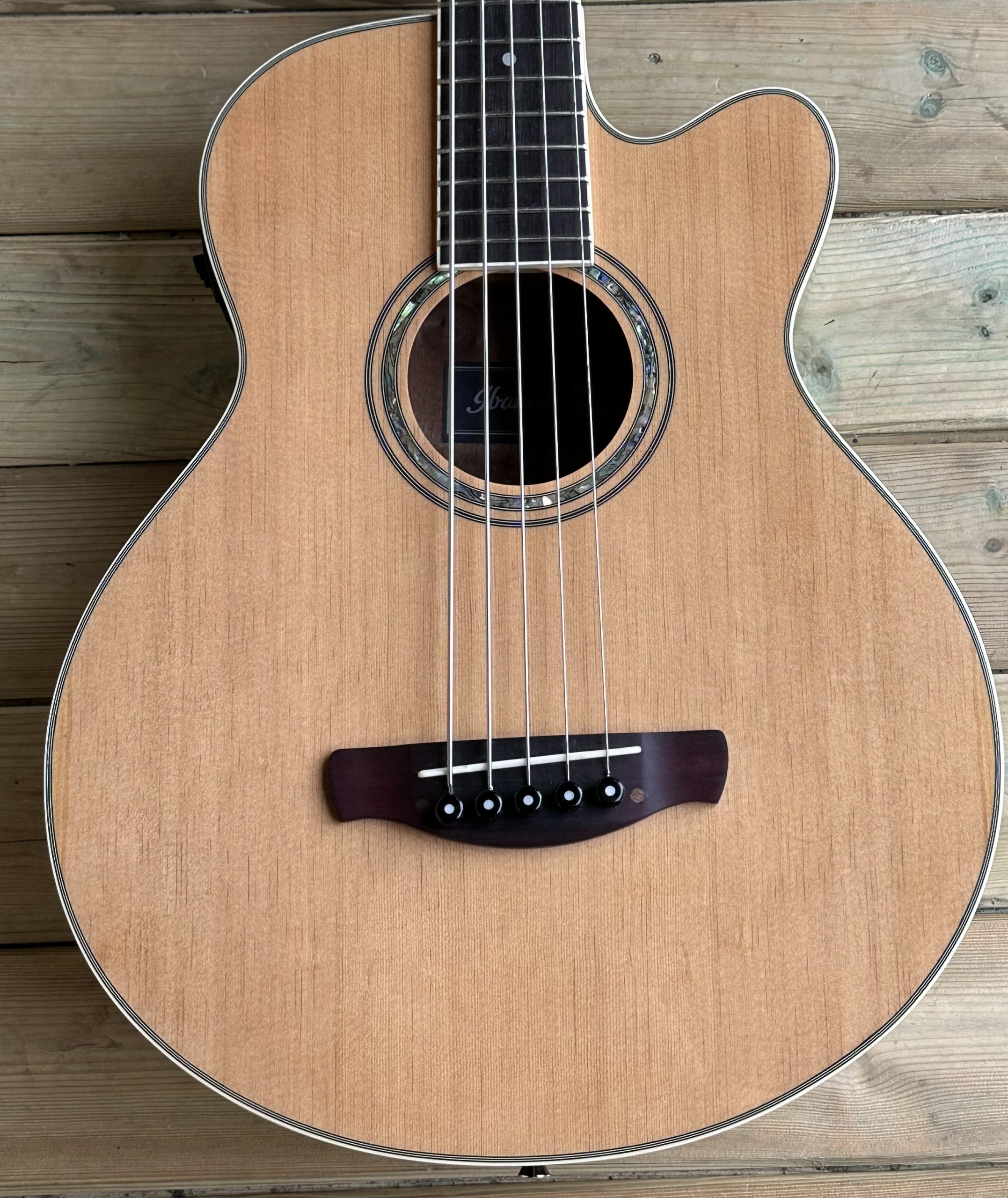 Ibanez AEB105ENT, 5 String electroacoustic bass Preloved Guitars