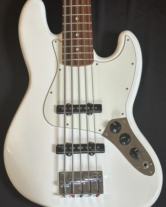 Fender Jaxx Bass V body